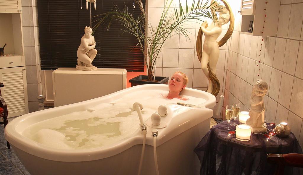Wellnesshotel Legde Экстерьер фото