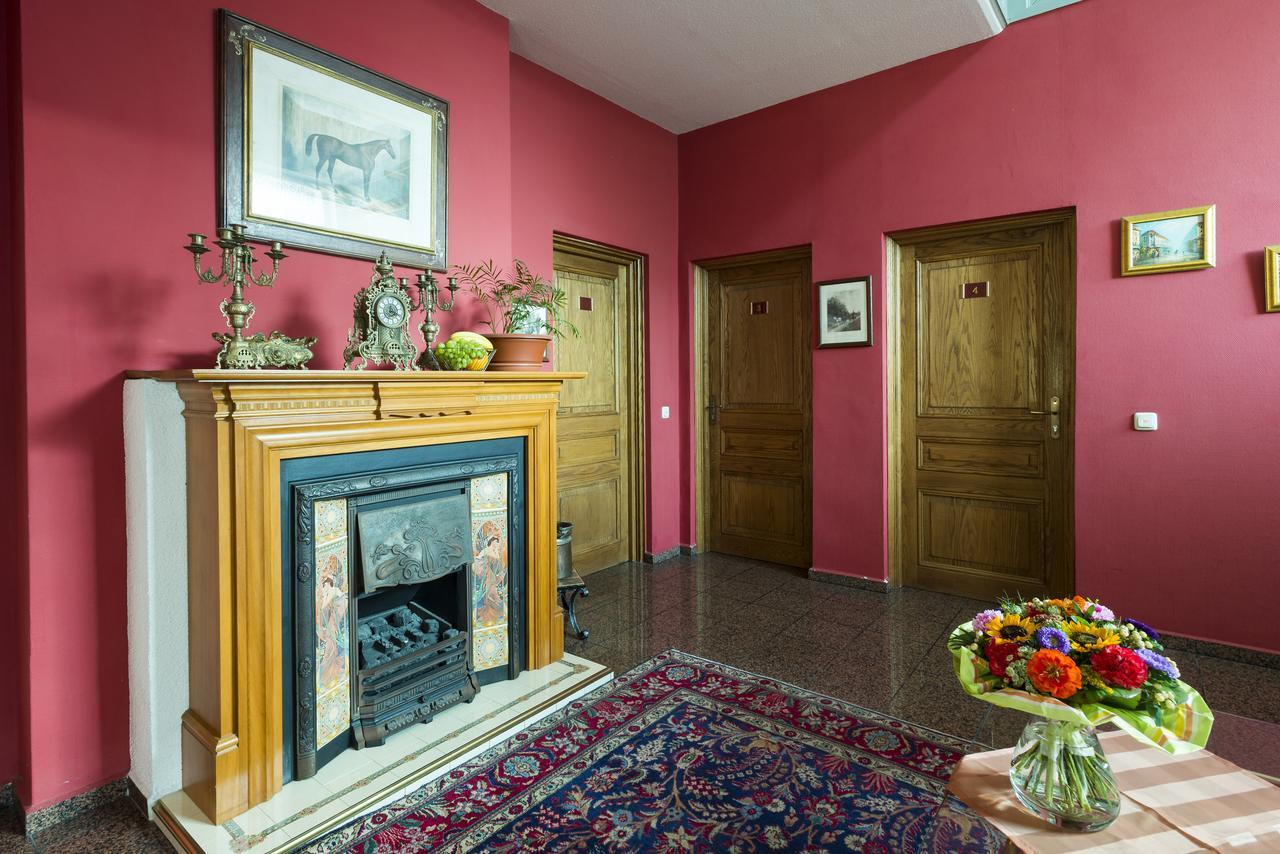 Wellnesshotel Legde Экстерьер фото